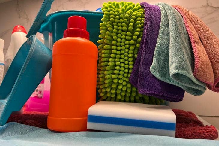 Como esquecer a desarrumação: truques práticos para a casa que funcionam todos os dias